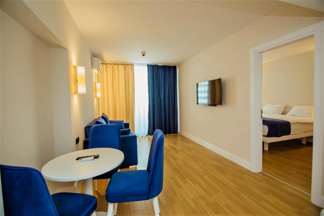 Orbi City Sea View - Special Category Aparthotel Batoemi Buitenkant foto