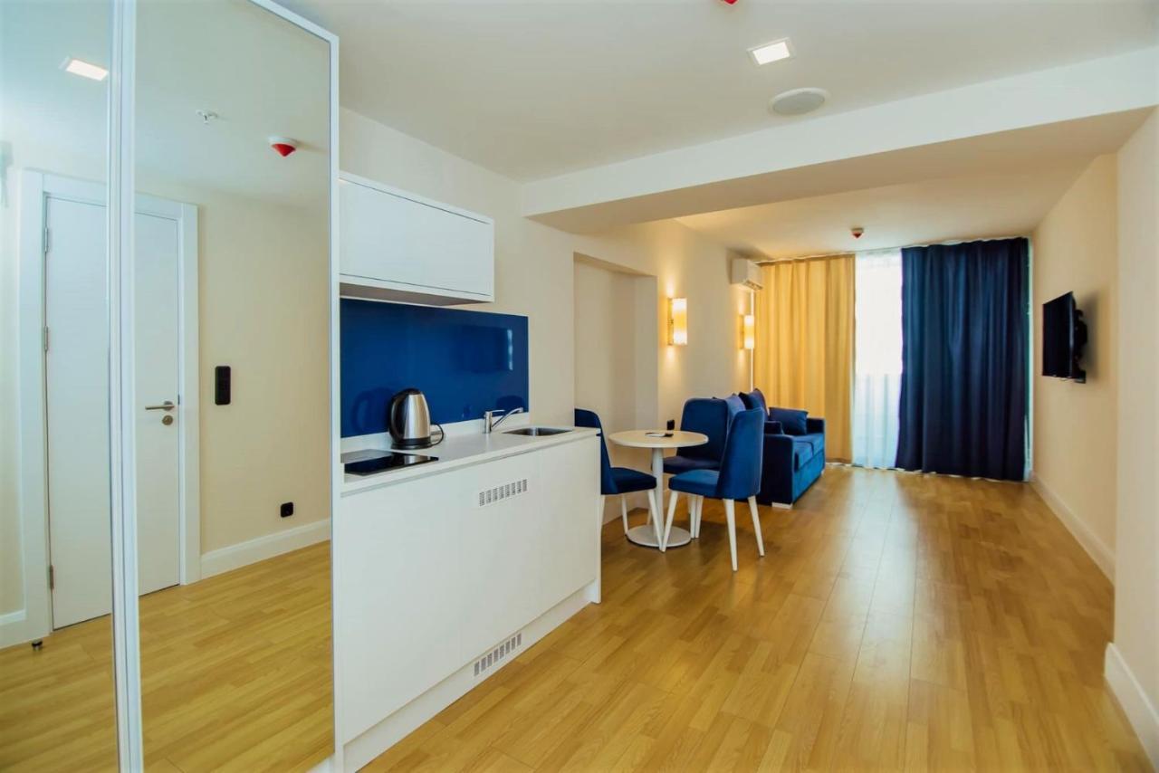 Orbi City Sea View - Special Category Aparthotel Batoemi Buitenkant foto