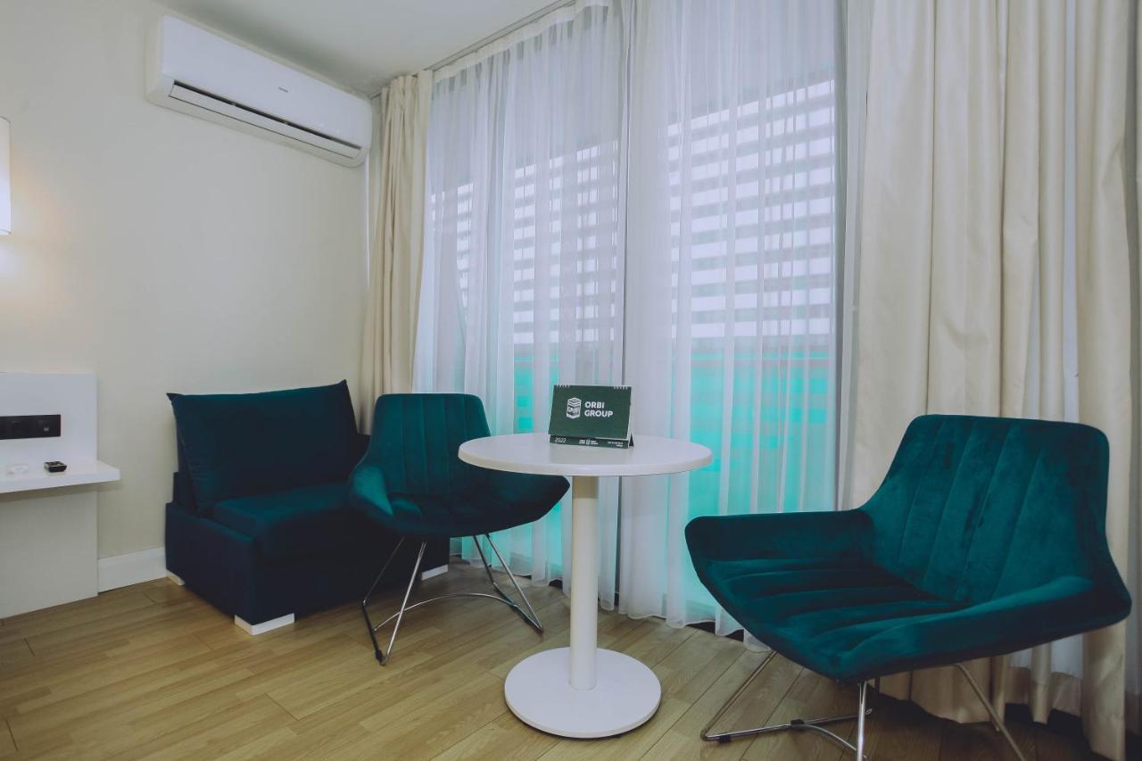 Orbi City Sea View - Special Category Aparthotel Batoemi Buitenkant foto